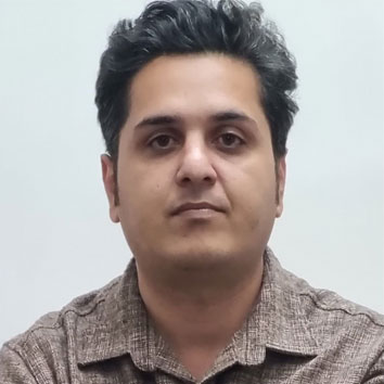 آقای مجید آیین پرست آقای مجید آیین پرست